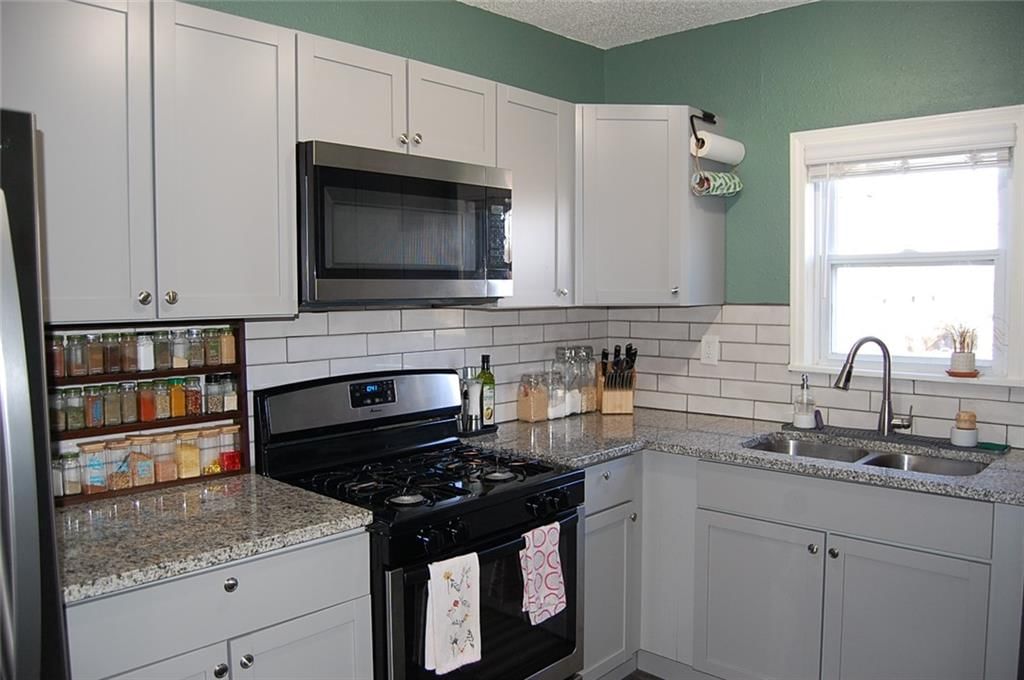 1726 Freeman Avenue — photo 15