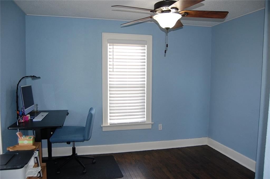 1726 Freeman Avenue — photo 21