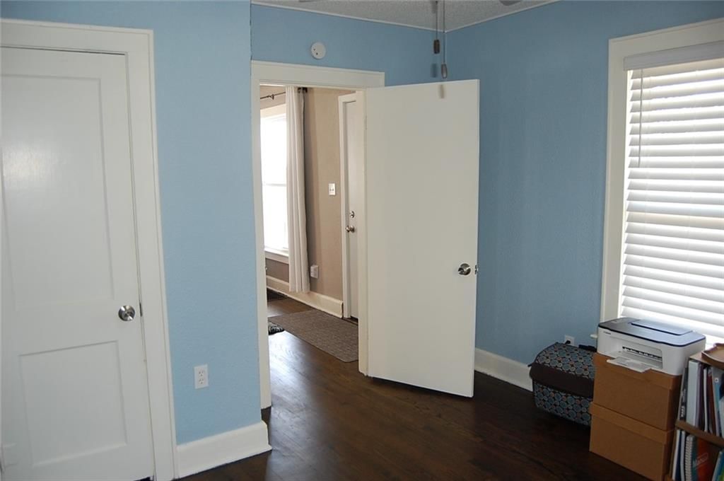 1726 Freeman Avenue — photo 23