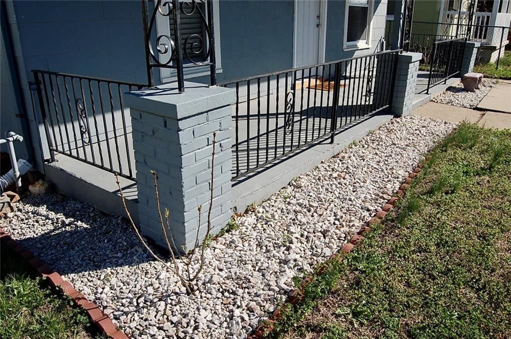 1726 Freeman Avenue — photo 37