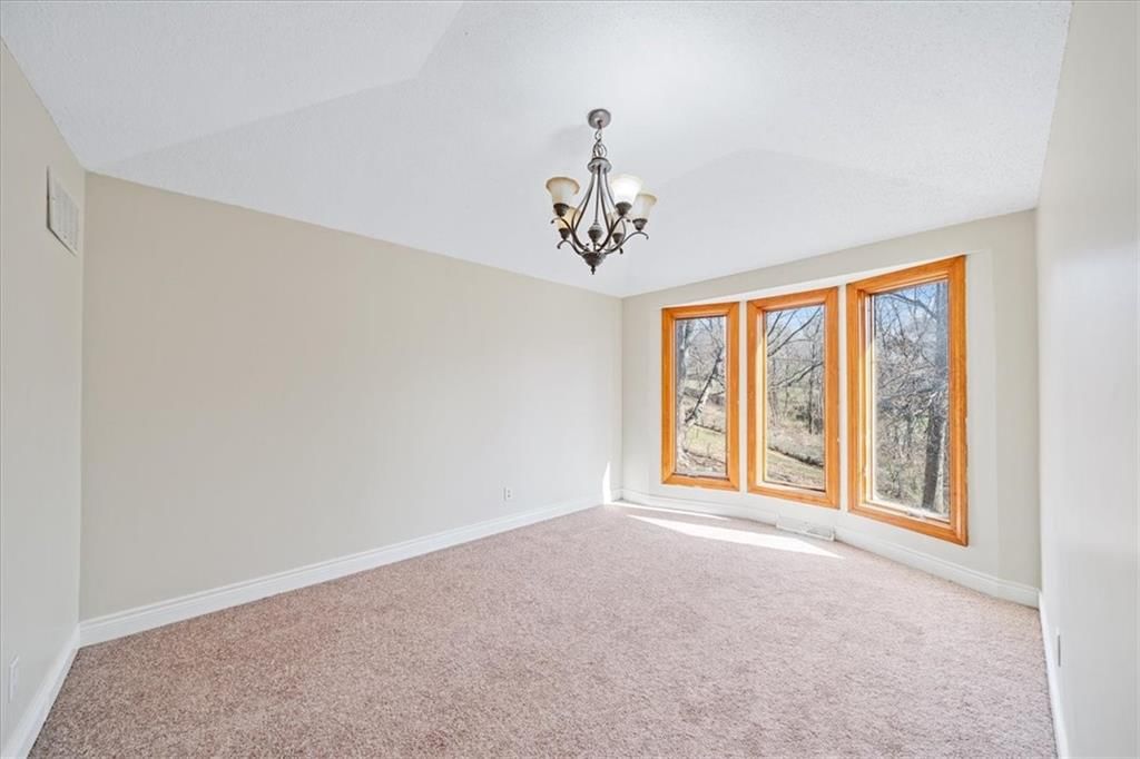 5527 NW Seminole Drive — photo 4