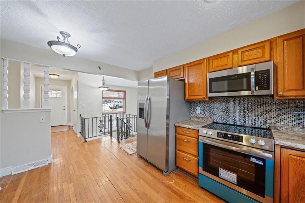 5527 NW Seminole Drive — photo 10