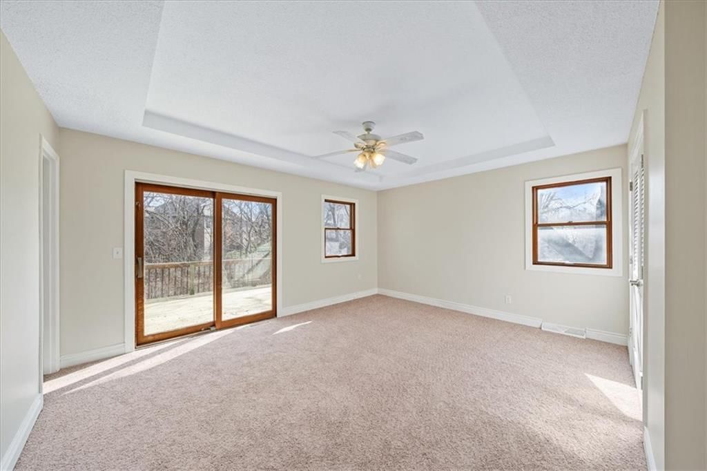 5527 NW Seminole Drive — photo 11