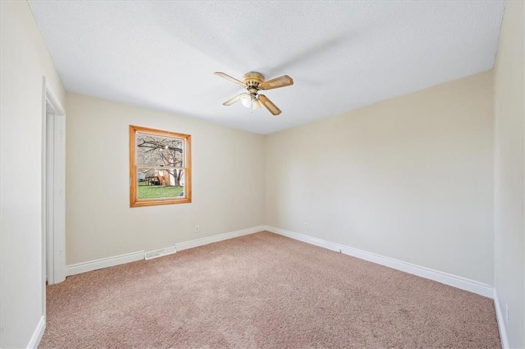 5527 NW Seminole Drive — photo 15