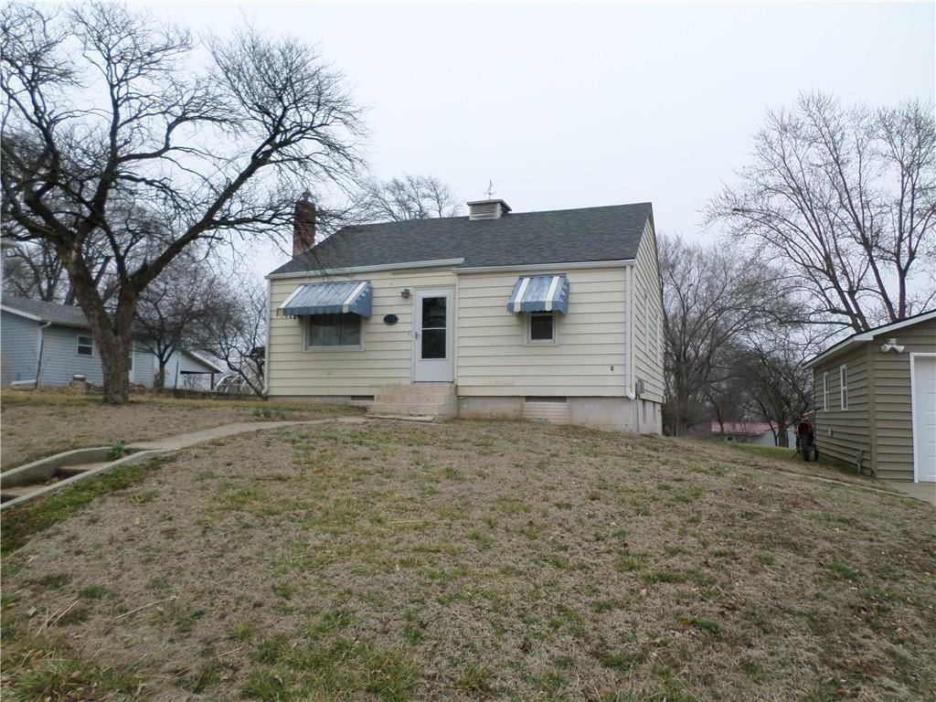 328 S 1st Street, Troy, KS