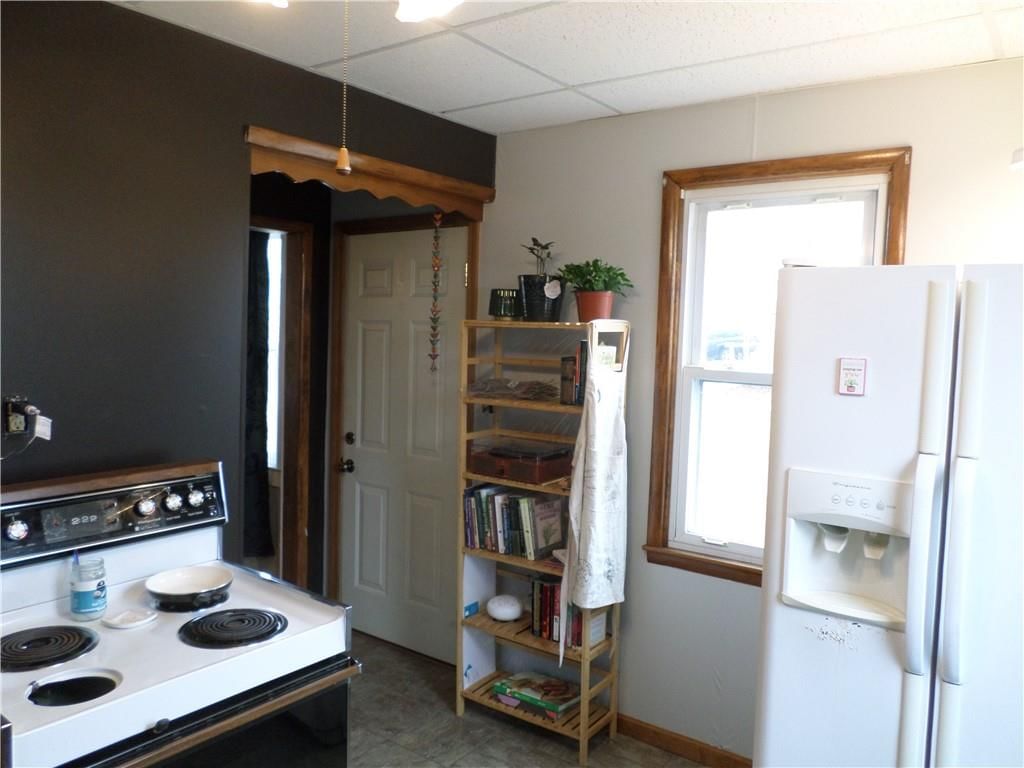 328 S 1st Street — photo 8
