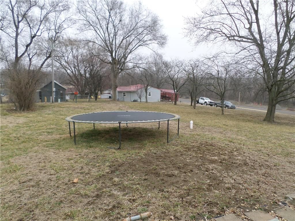 328 S 1st Street — photo 18