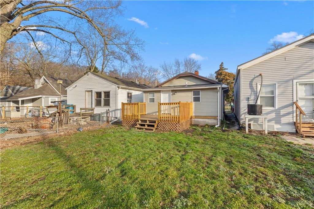 2611 NE Ingram Street — photo 16