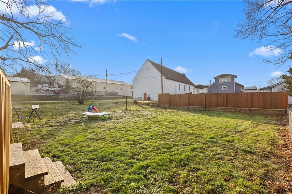 2611 NE Ingram Street — photo 18
