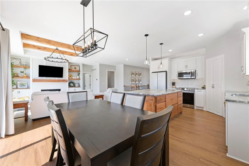 205 Prairie Rose Circle — photo 9