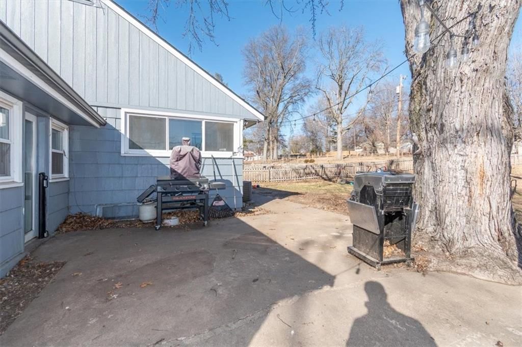 660 E Red Road — photo 24