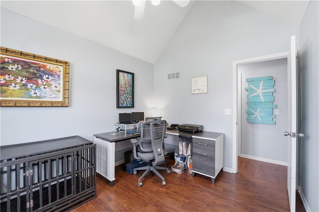 10303 N Main Street — photo 19