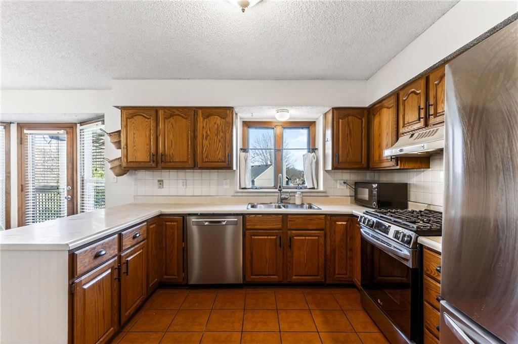 221 SE Bristol Drive — photo 17