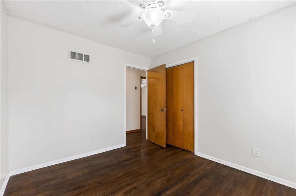 221 SE Bristol Drive — photo 23