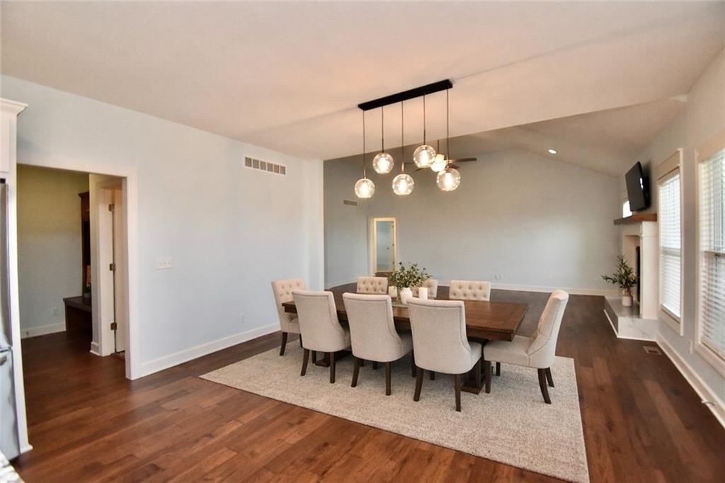 405 W 10th Street — photo 21