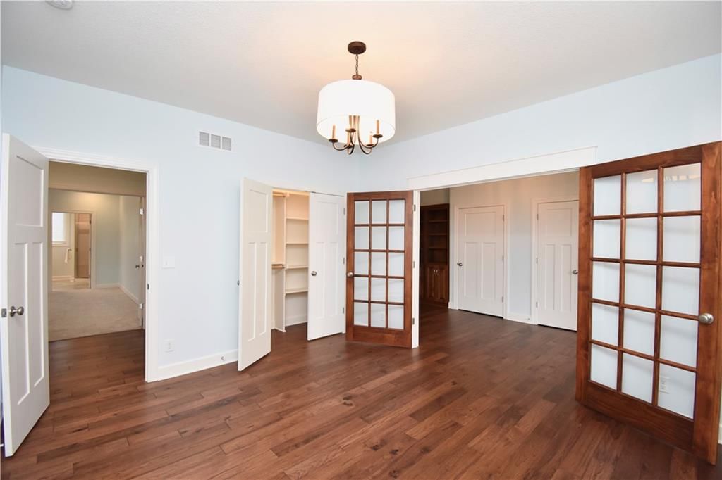 405 W 10th Street — photo 29