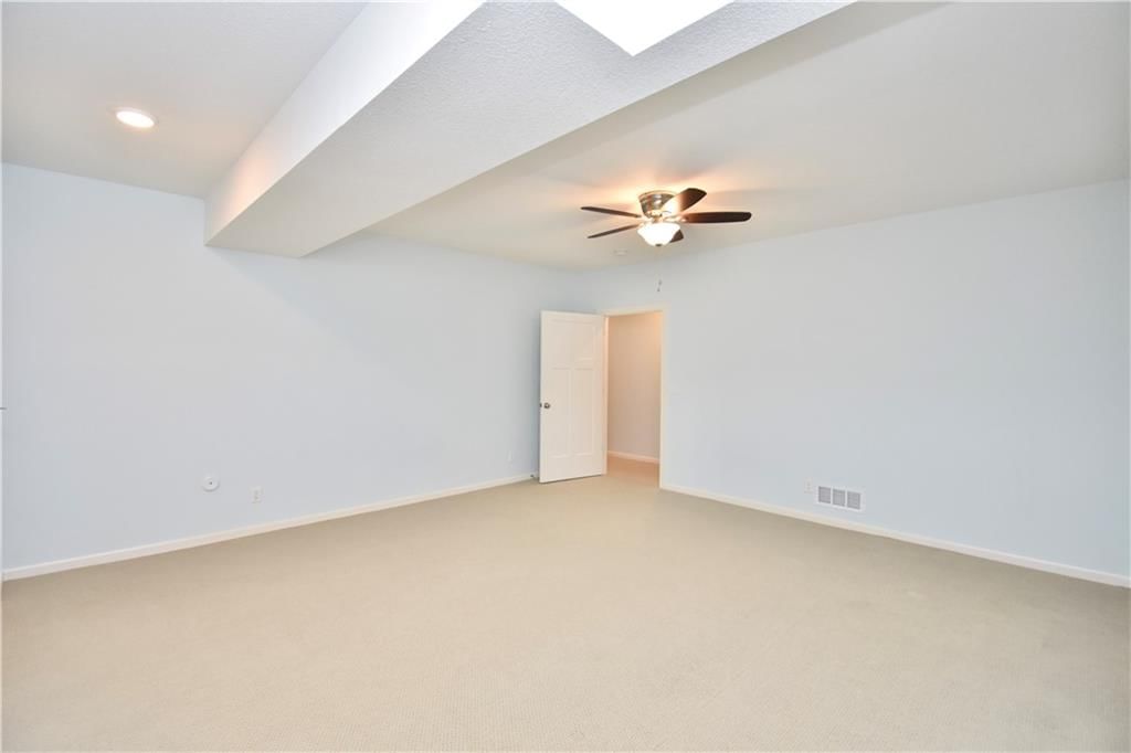 405 W 10th Street — photo 59