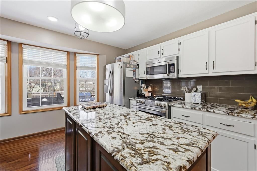 1916 NE Gatewood Drive — photo 11