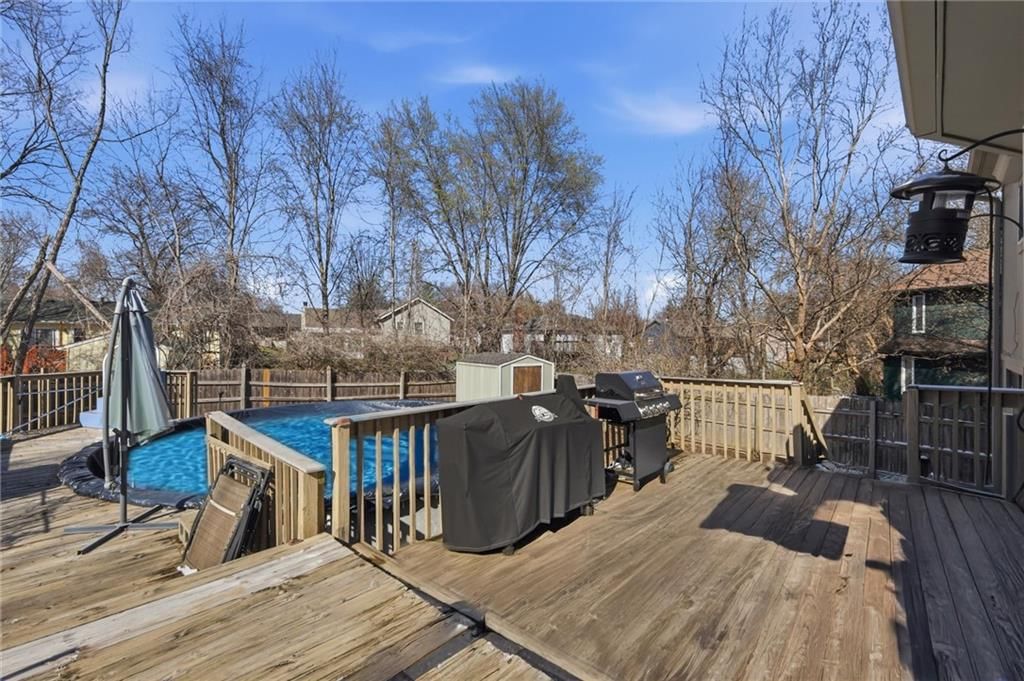 1916 NE Gatewood Drive — photo 32