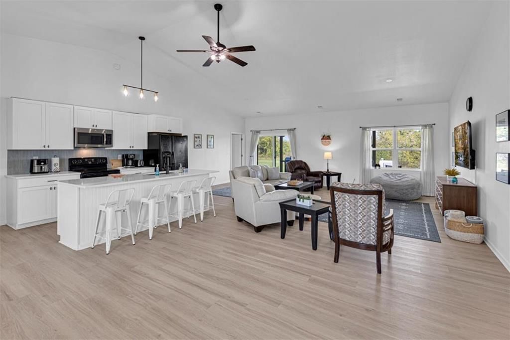 6409 Gracie Lane — photo 17