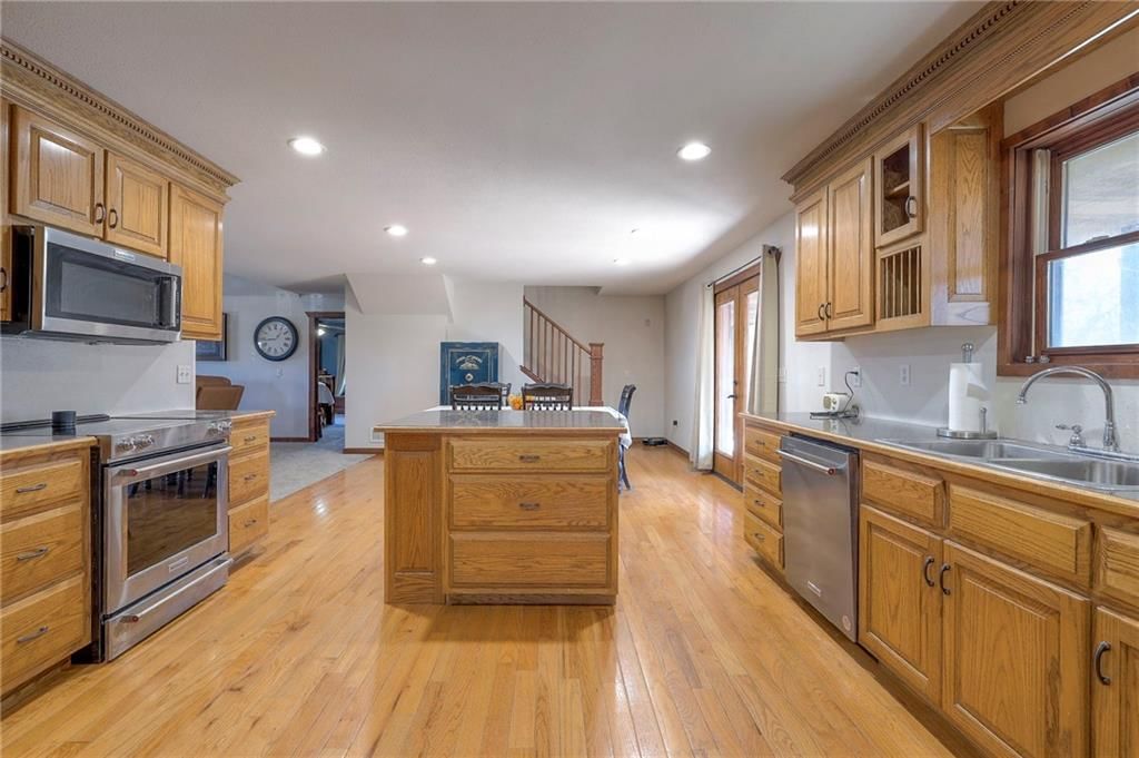 684 NW 832P Road — photo 27