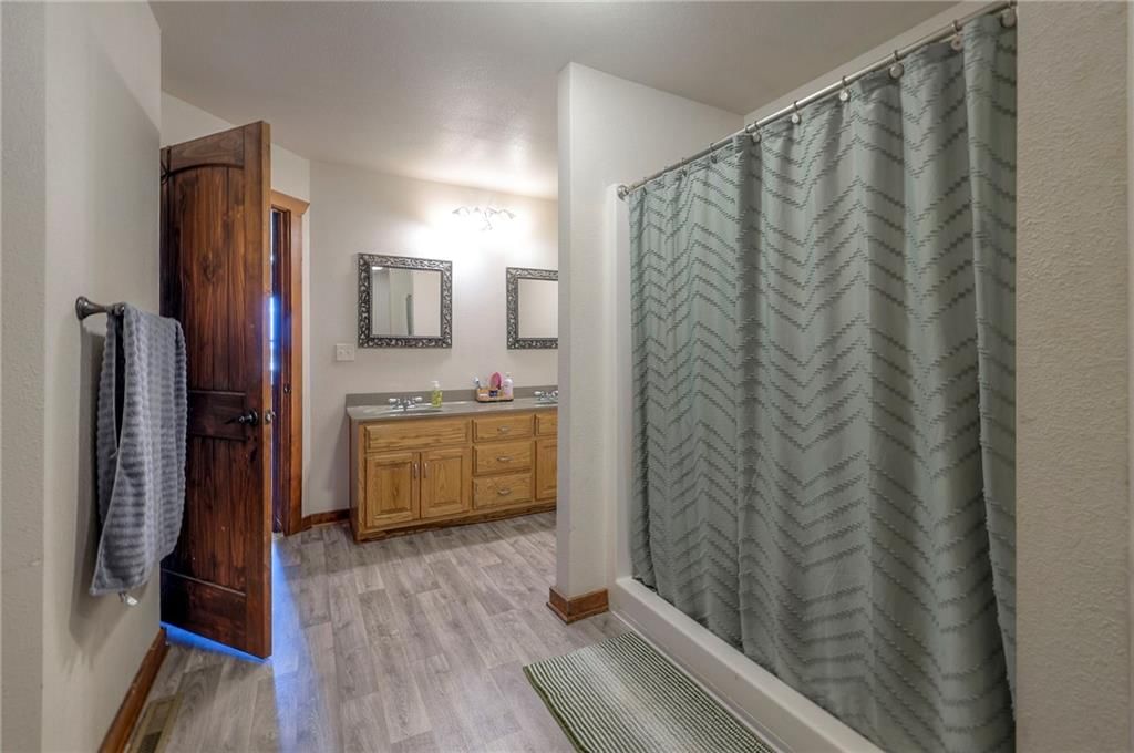 684 NW 832P Road — photo 33