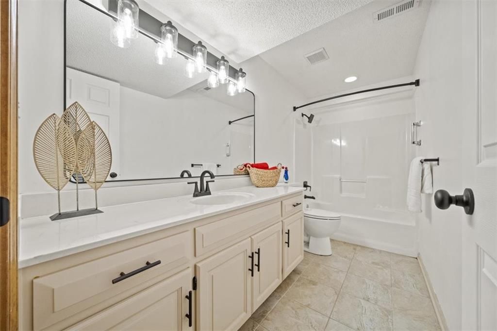 6512 NW Revere Drive — photo 21