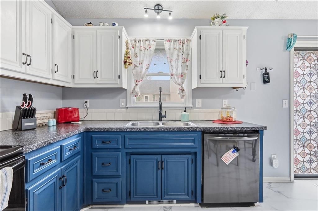 1800 Patricia Drive — photo 16
