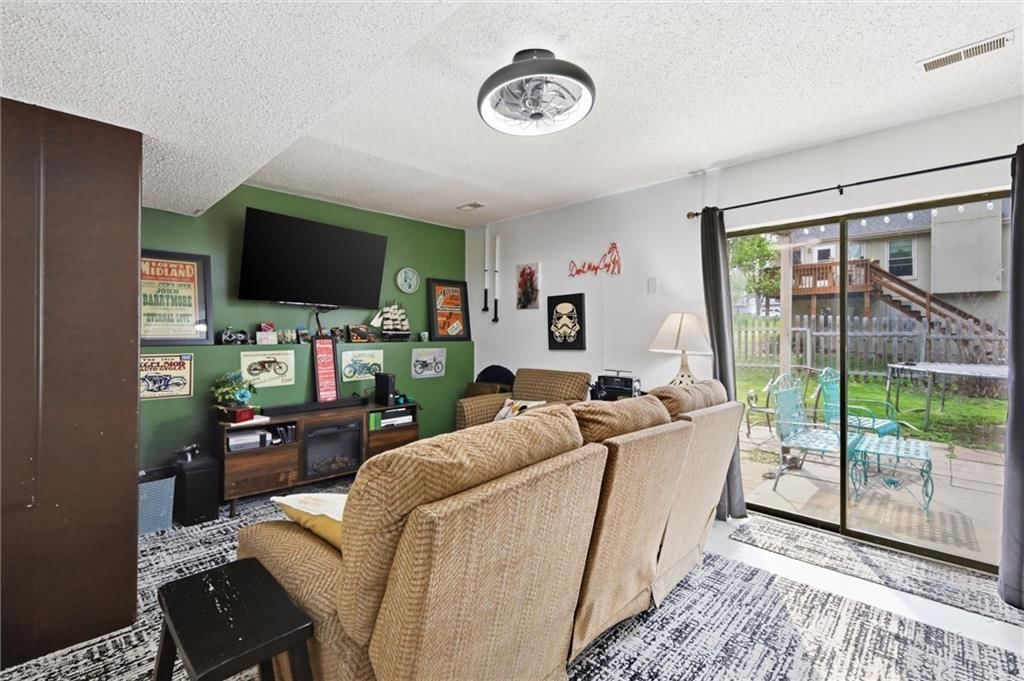 1800 Patricia Drive — photo 29