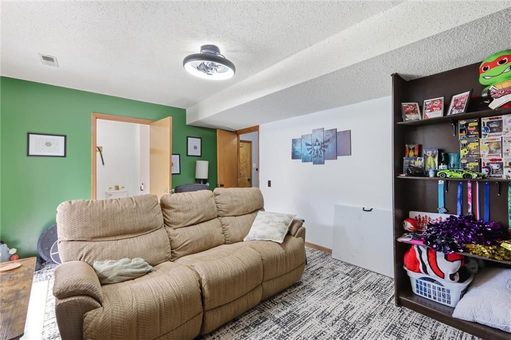1800 Patricia Drive — photo 30