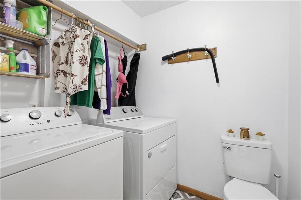 1800 Patricia Drive — photo 32