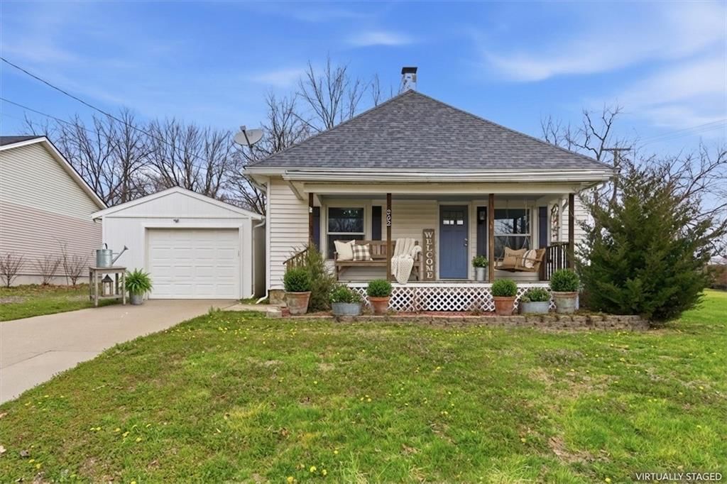 202 NW Yennie Street, Grain Valley, MO