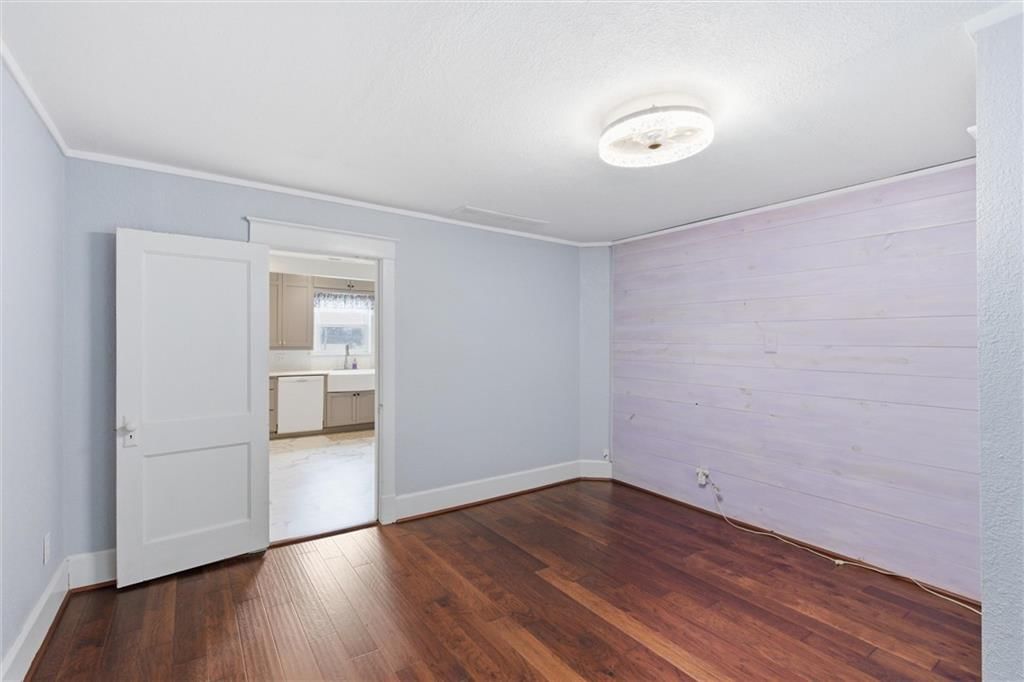 202 NW Yennie Street — photo 24