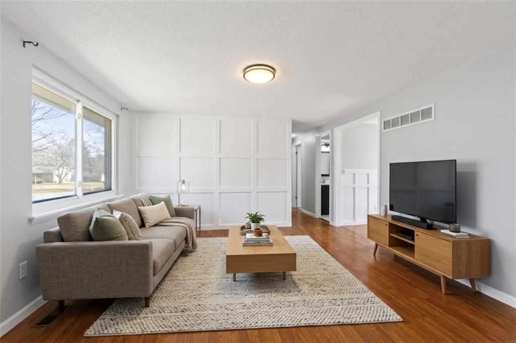 5909 NE 45th Terrace — photo 3