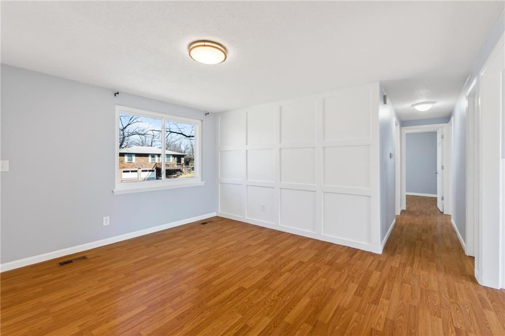 5909 NE 45th Terrace — photo 4