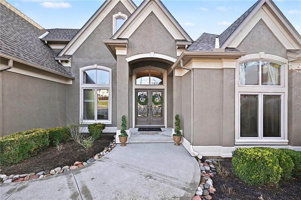 6133 N Cypress Court — photo 3