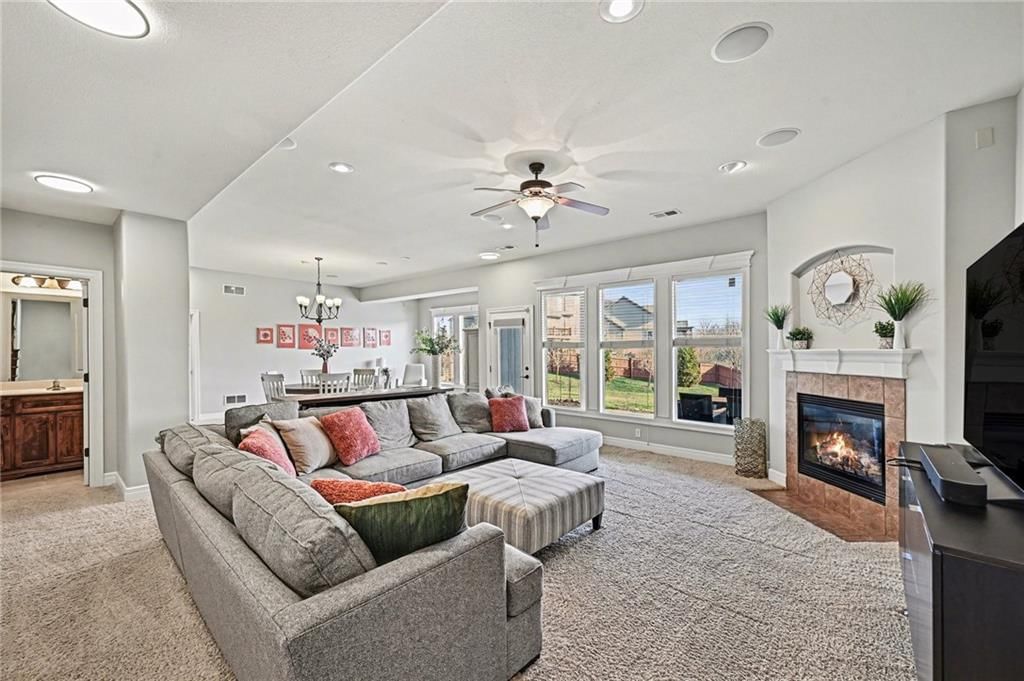 6133 N Cypress Court — photo 25