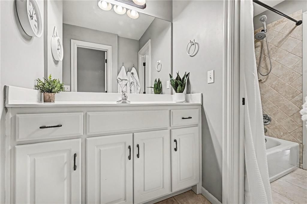 6133 N Cypress Court — photo 31