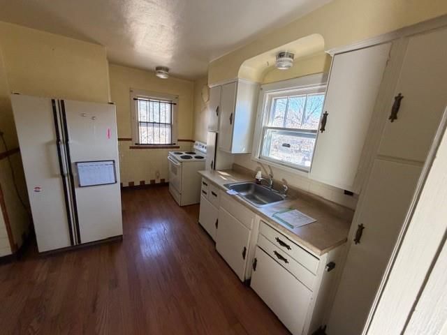 7523 CANTON Avenue — photo 9