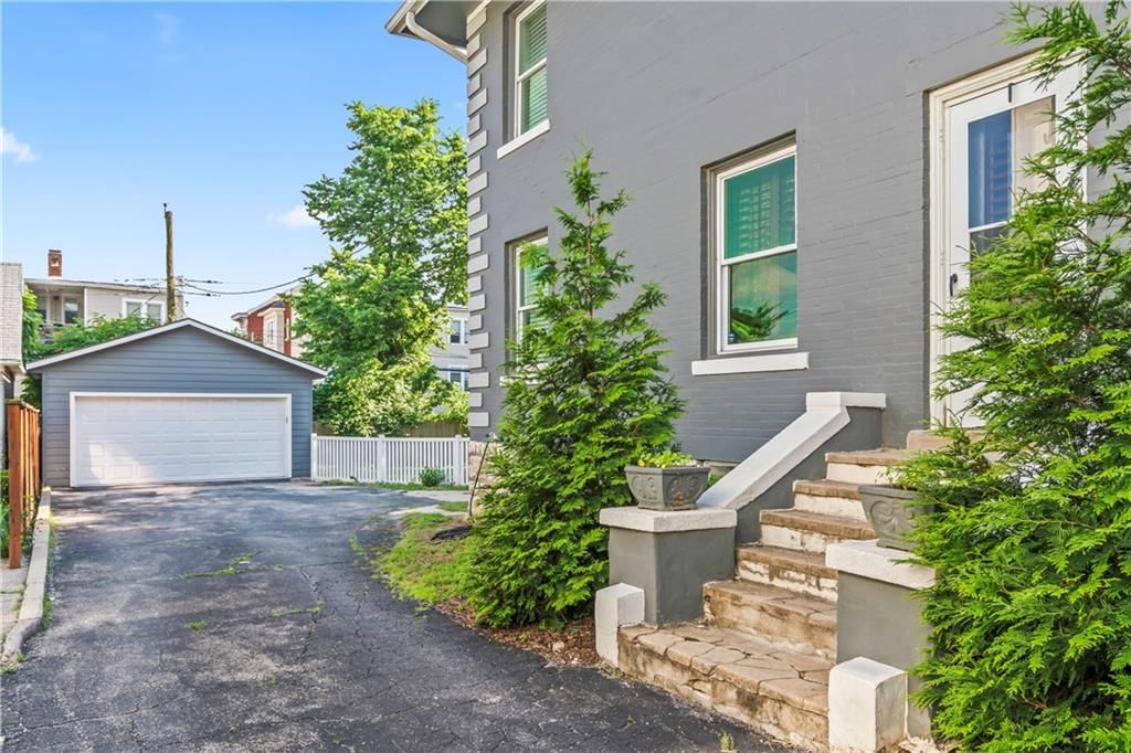 3215 Windsor Avenue — photo 44