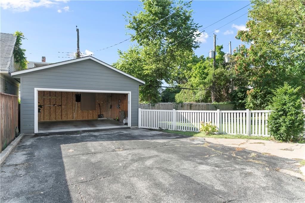3215 Windsor Avenue — photo 45