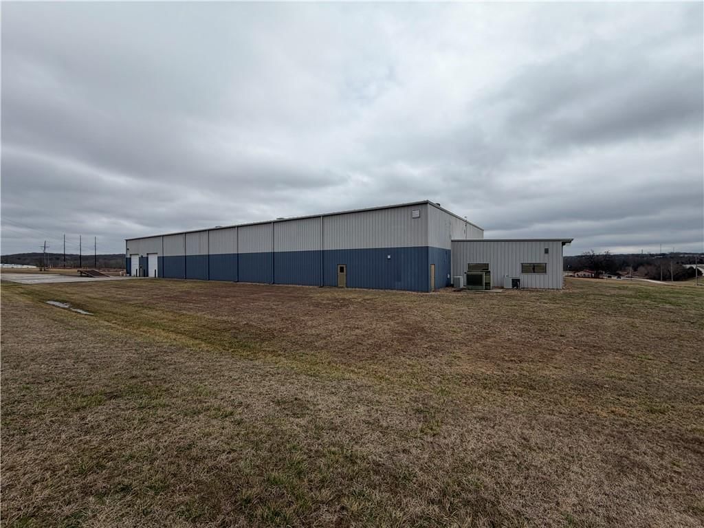 1202 Industrial Drive — photo 71