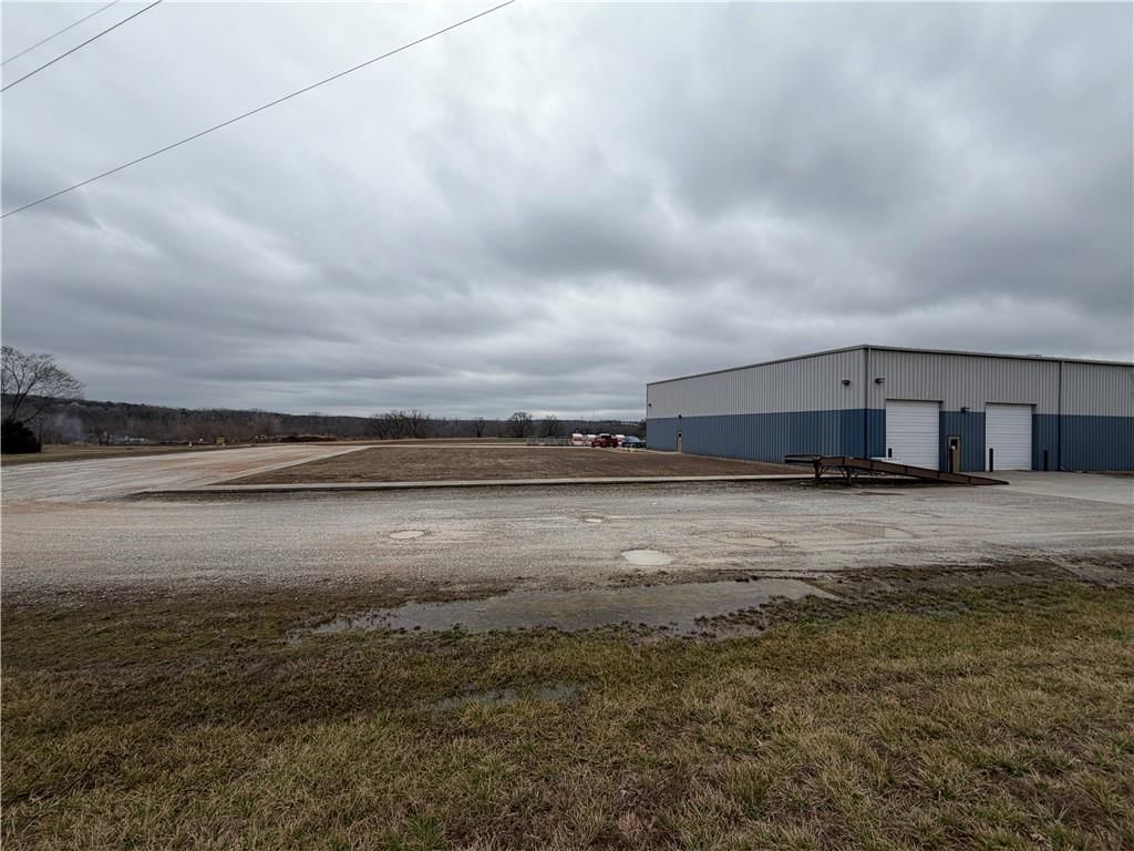 1202 Industrial Drive — photo 76