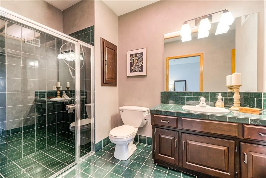 717 NE SILVERLEAF Place — photo 34
