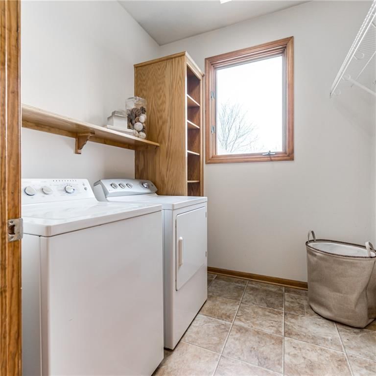 717 NE SILVERLEAF Place — photo 54