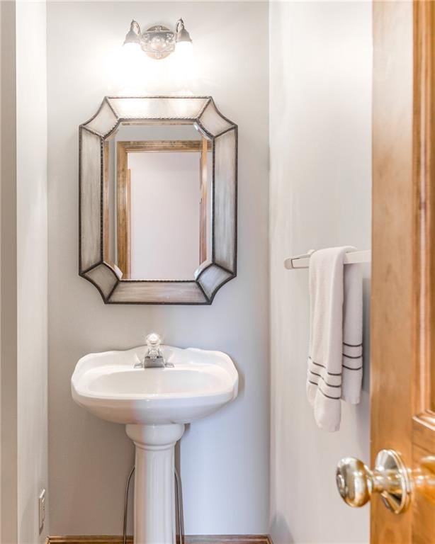 717 NE SILVERLEAF Place — photo 55