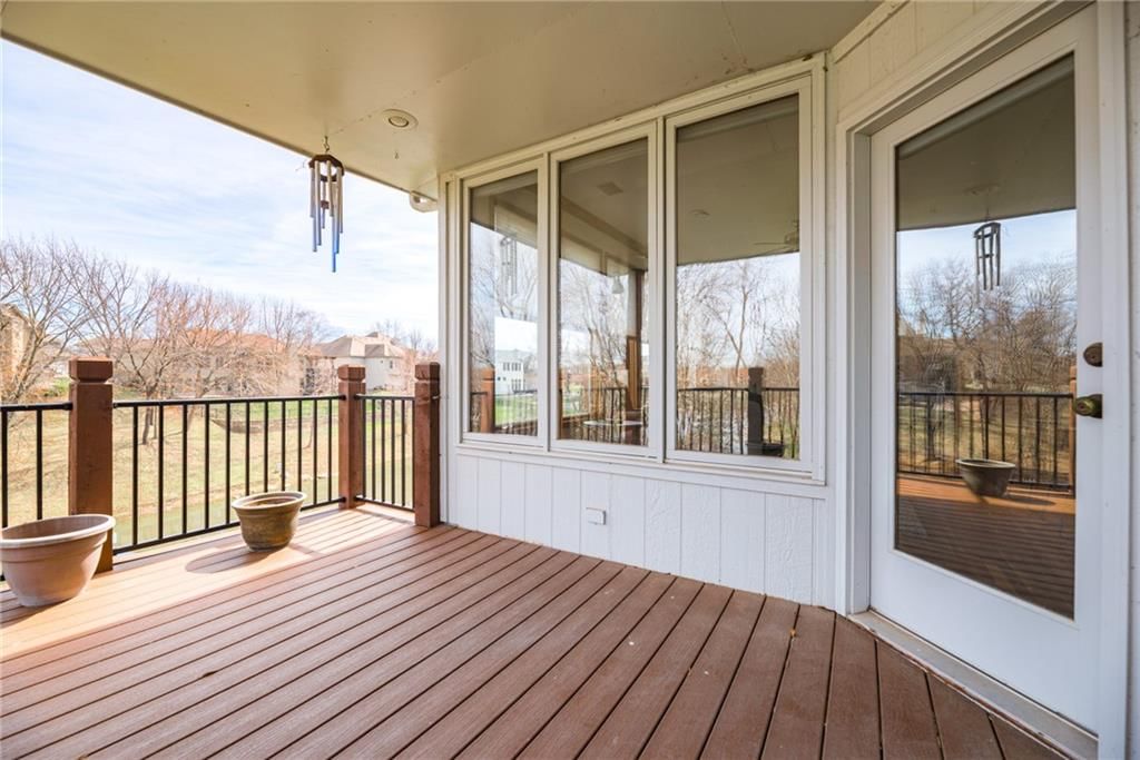717 NE SILVERLEAF Place — photo 60