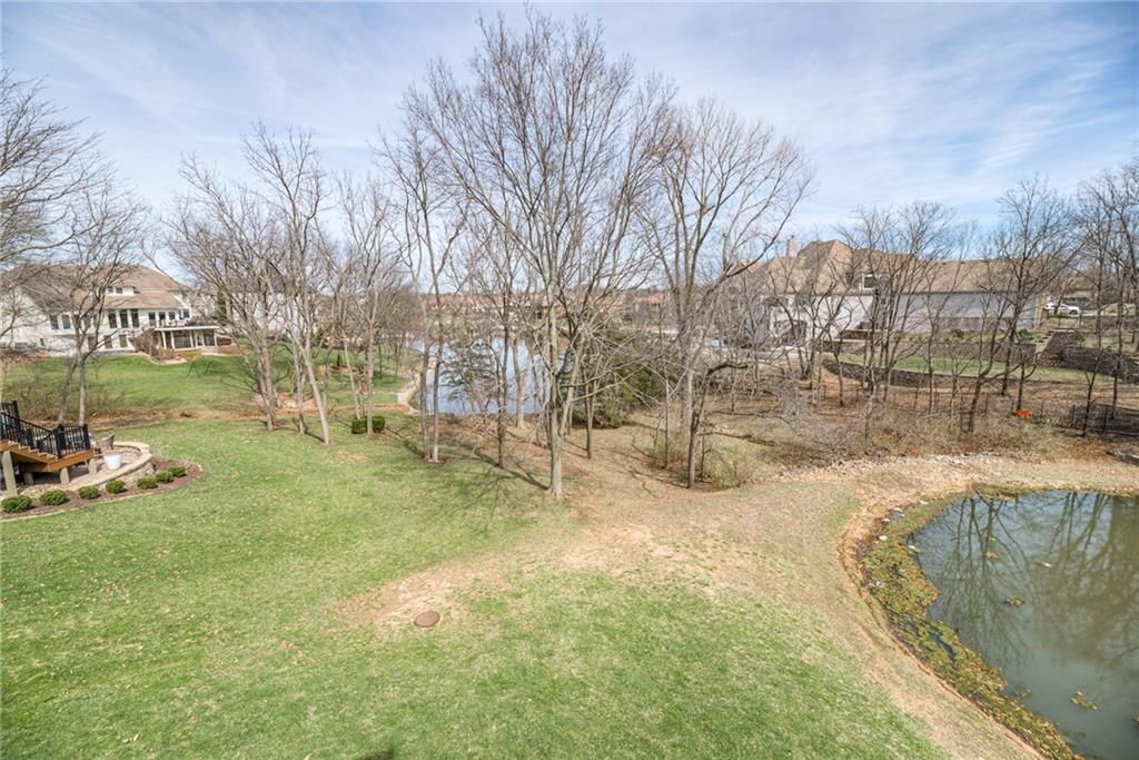 717 NE SILVERLEAF Place — photo 62