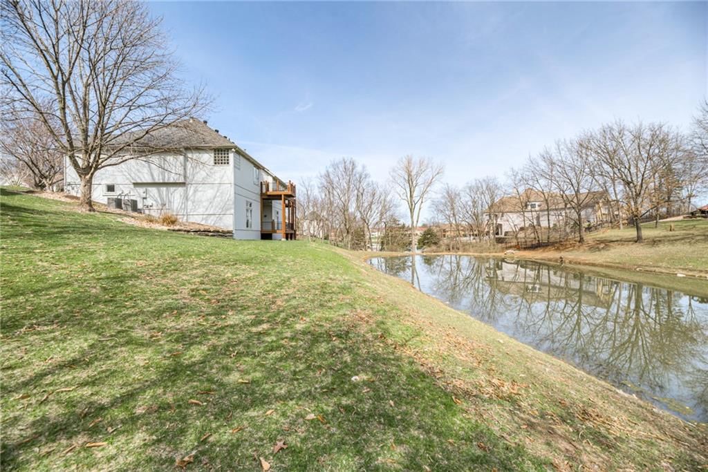 717 NE SILVERLEAF Place — photo 67