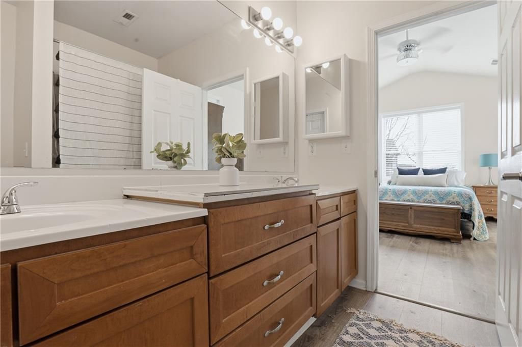 11761 S Roundtree Street — photo 12